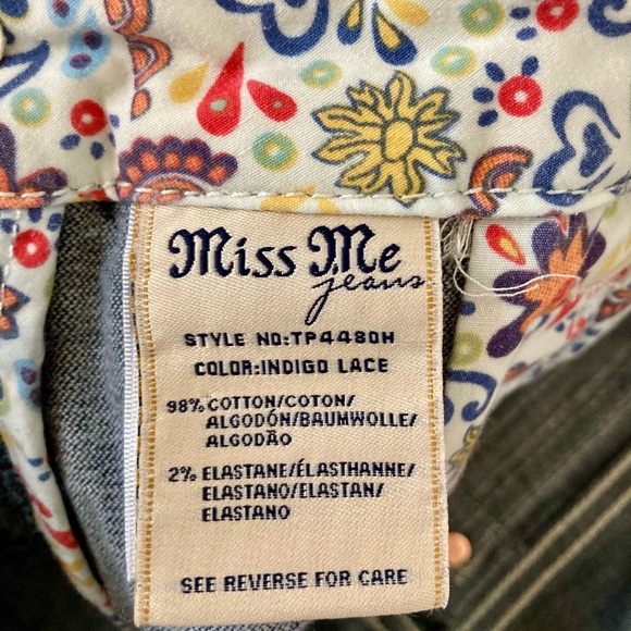 Miss me Shorts Sz 28 - Picture 3 of 5